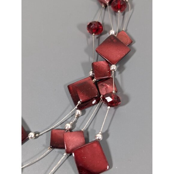 Beachy Boho Wine Red Square Shell Station Multi Wire Bead Necklace Bib 22" - Picture 4 of 7